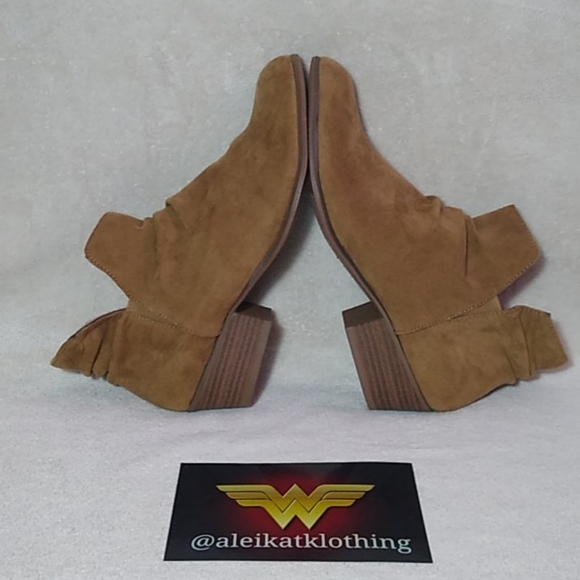 NEW Esprit Ruched Tayla Women's Ankle Boots - Picture 7 of 9